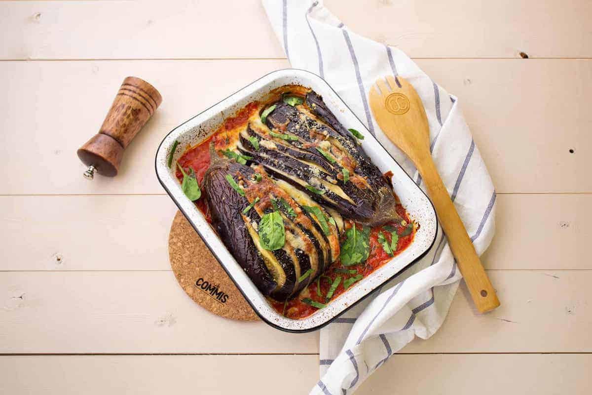 Aubergines fondantes à la Mozzarella, Tomate & Basilic