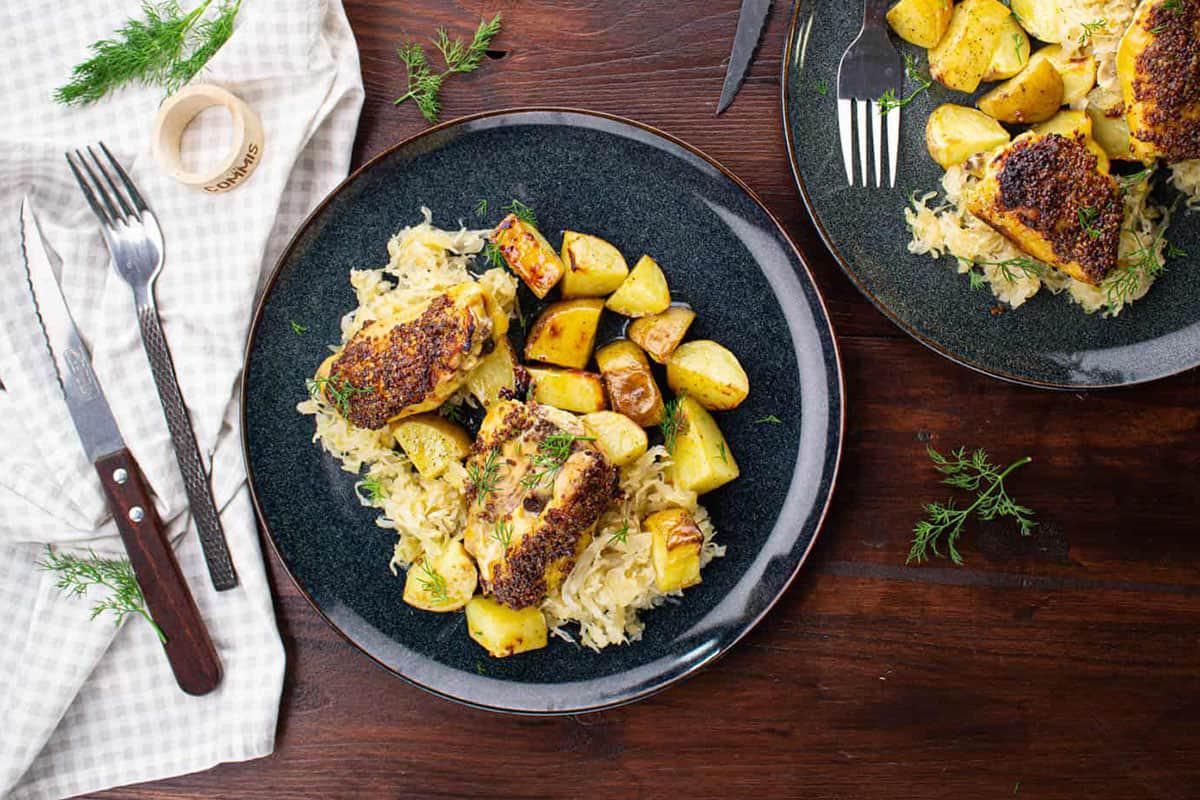 Poulet Rôti, Choucroute & Patates Fondantes