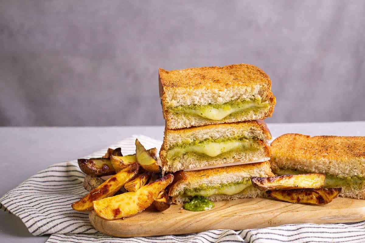 Grilled Cheese Mozza & Potatoes aux Herbes