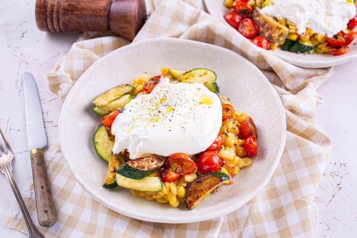 Burrata et Poêlée de fèves
