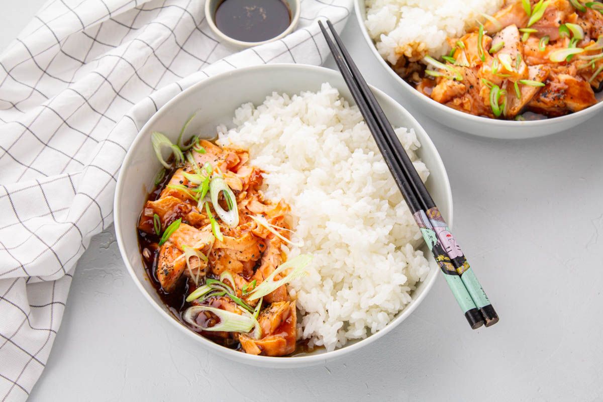 Saumon Laqué à la Sauce Teriyaki & Riz Japonais