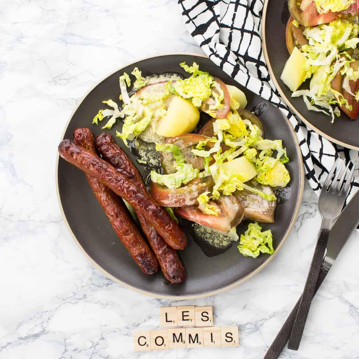 Merguez Grillées & Salade Composée