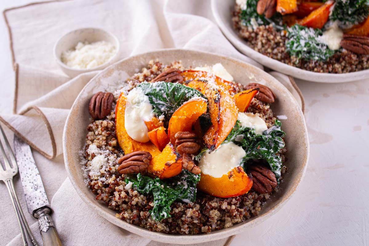 Patate Douce Rôtie & Quinoa, Crème de Kale, Parmesan Recette Les Commis