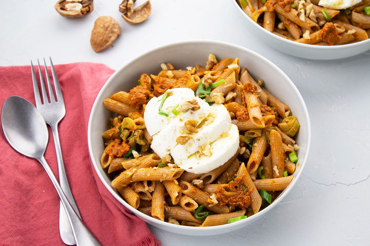 Penne Pesto Rosso & Mozzarella