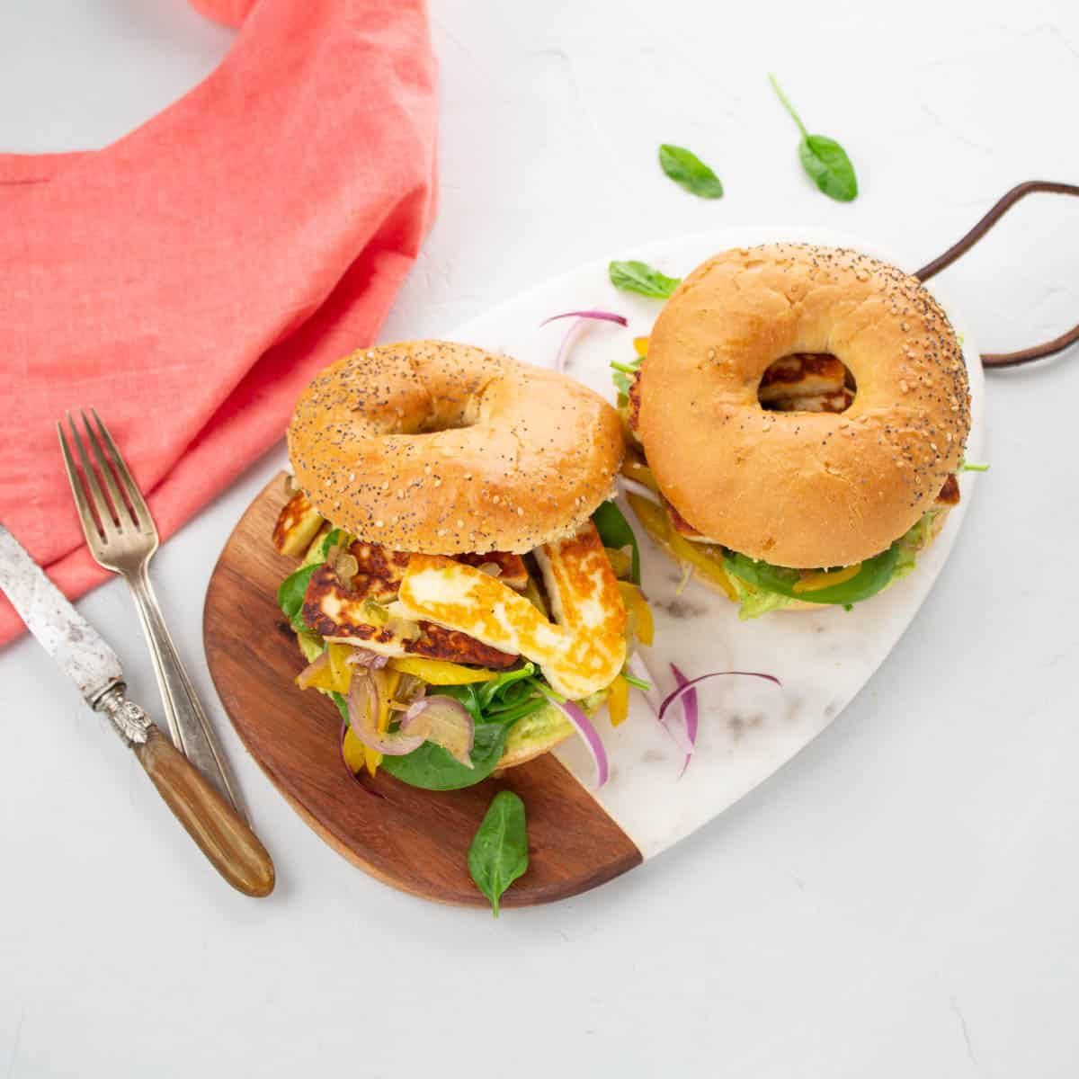 Bagel Veggie & Halloumi Doré
