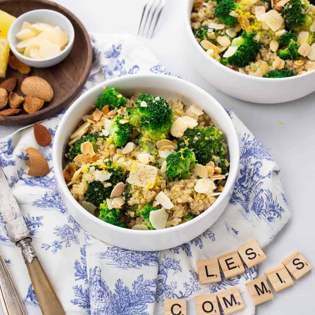 Bowl Brocoli & Quinoa aux Amandes Torréfiées