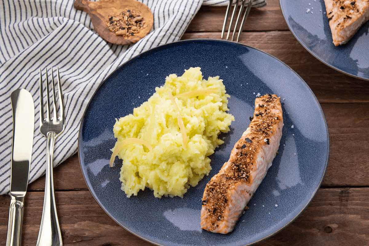 Saumon aux Épices Trappeur & Écrasé de Pommes de Terre