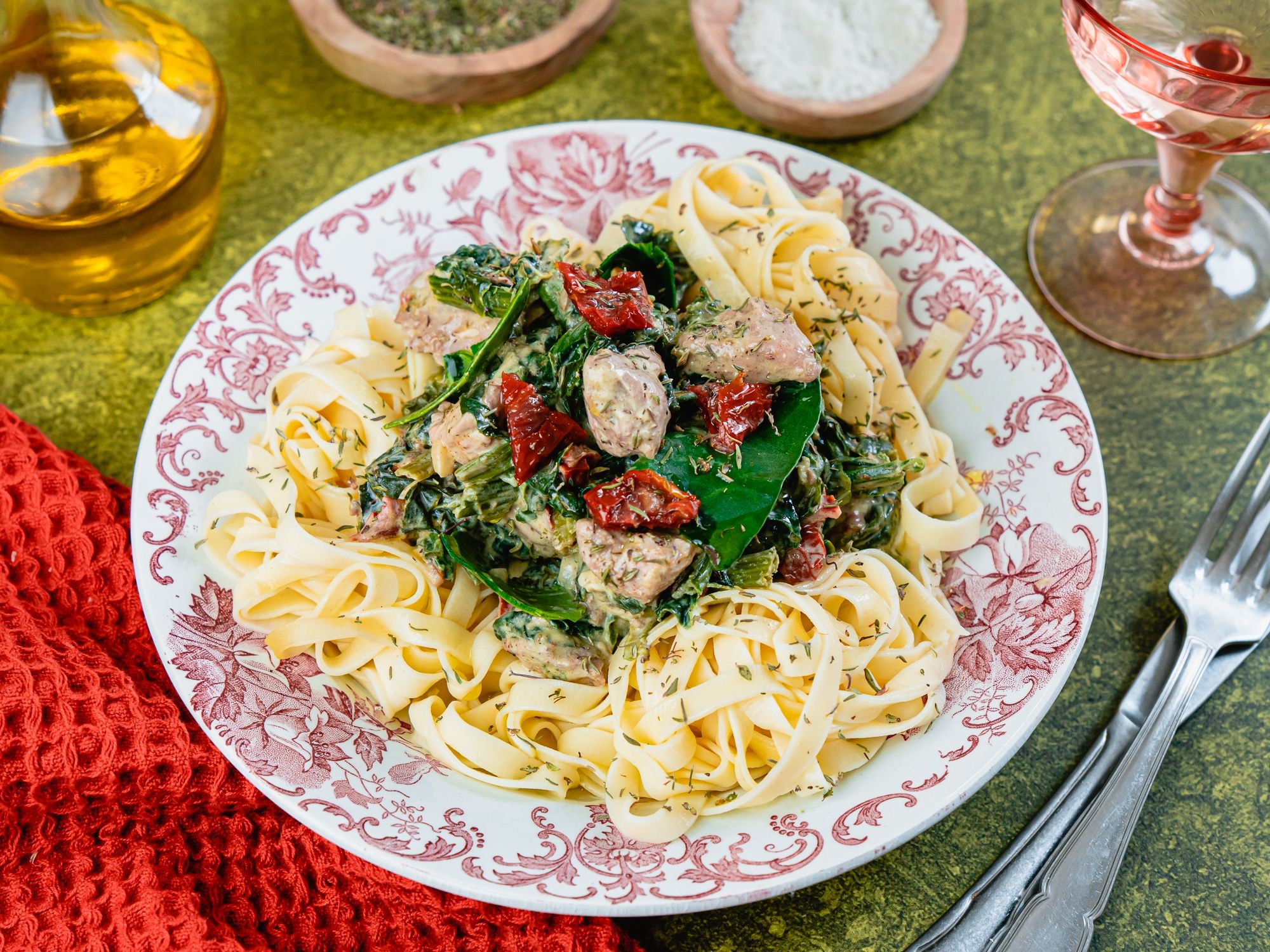 Tagliatelles au Poulet & Tomates Séchées