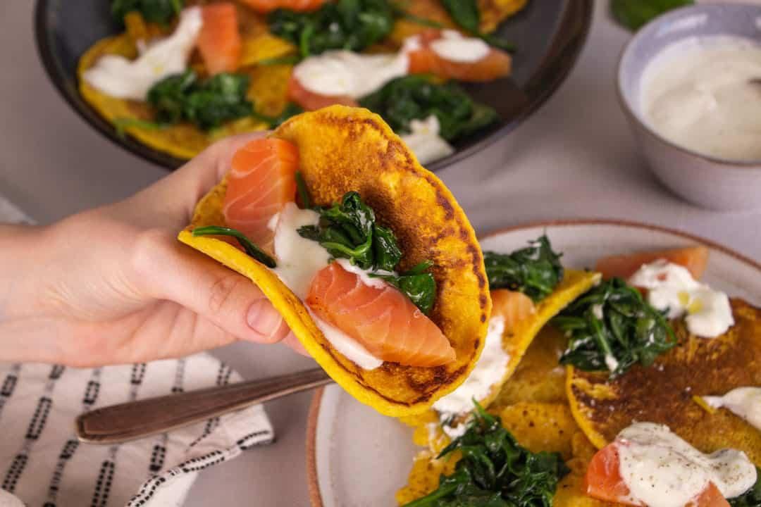 Galettes de Pois Chiche au Saumon Fumé