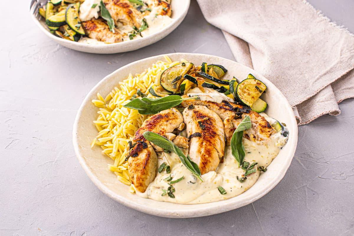 Poulet à la Crème de Sauge & Pâtes Orzo