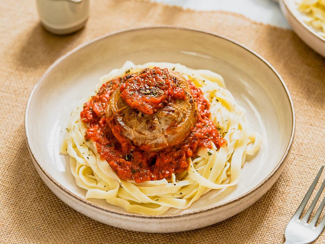 Paupiettes de Porc à la Tomate & Tagliatelles