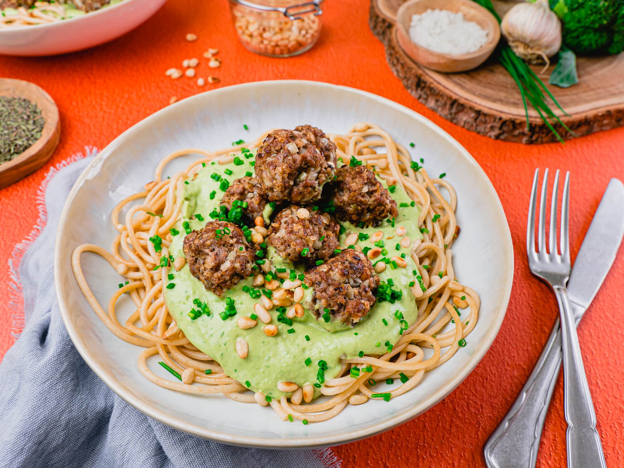 Boulettes de Porc & Spaghetti à la Crème de Brocoli