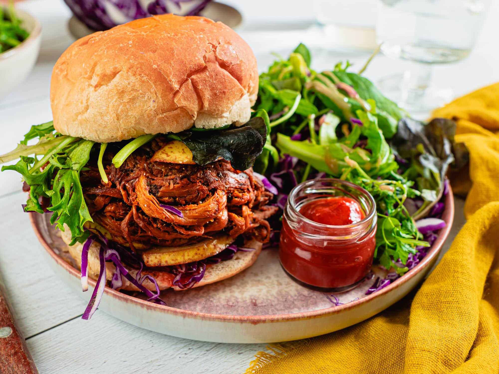Burger au Canard Confit & Sauce Barbecue